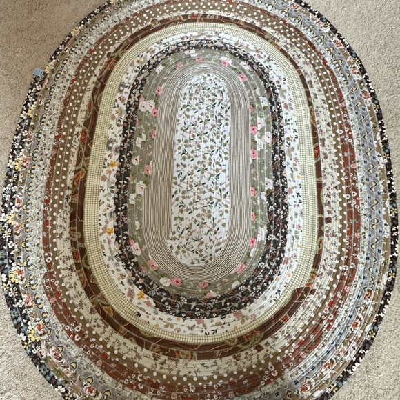 Floral Patterned Oval Rug - Picture 2 of 2